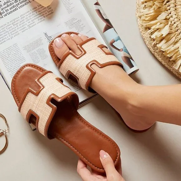 Brown Fashionable Women's Flat Sandals - Picture 1 of 5